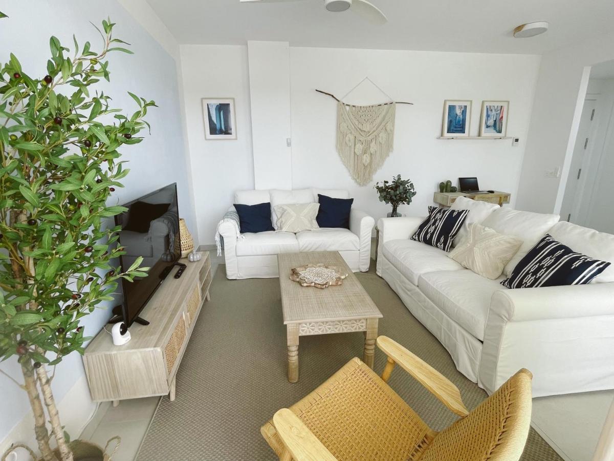 Apartment Terrace House